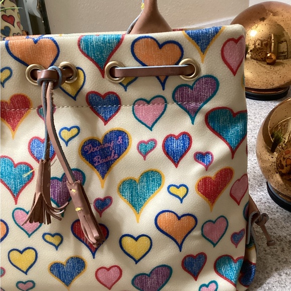 Dooney and Bourke Valentine hearts purse. - Picture 3 of 12